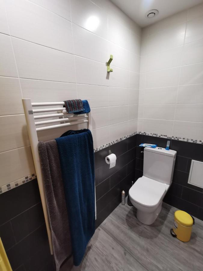 Chambre Privative Dans Ferme Renovee A 7Mn De Perigueux Champcevinel Exteriér fotografie