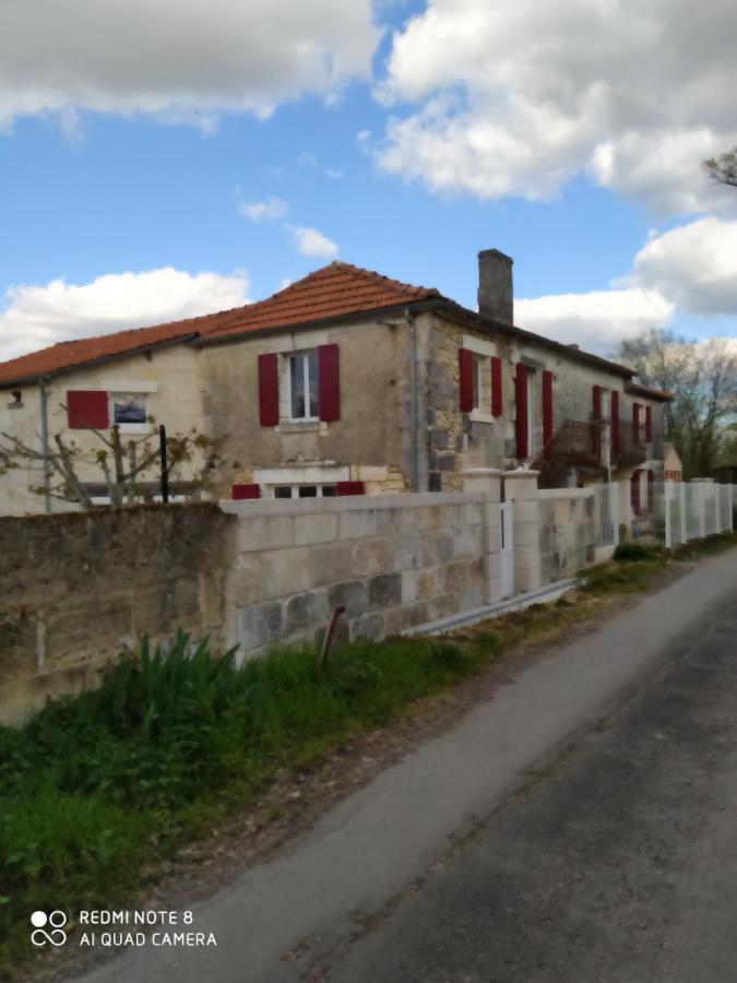 Chambre Privative Dans Ferme Renovee A 7Mn De Perigueux Champcevinel Exteriér fotografie